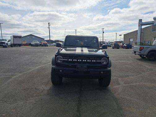 Shadow Black 2022 Ford Bronco Outer Banks
