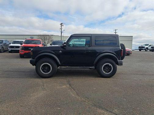 Shadow Black 2022 Ford Bronco Outer Banks