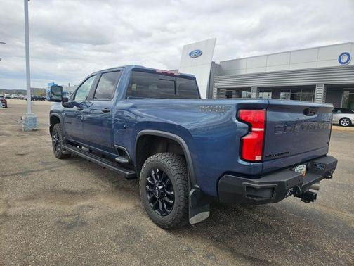 Lakeshore Blue Metallic 2026 Chevrolet Silverado 3500 LT
