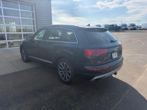 Ink Blue 2017 Audi Q7 3.0T Prestige