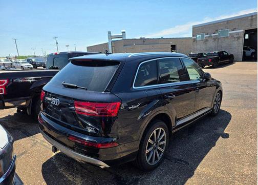 Ink Blue 2017 Audi Q7 3.0T Prestige