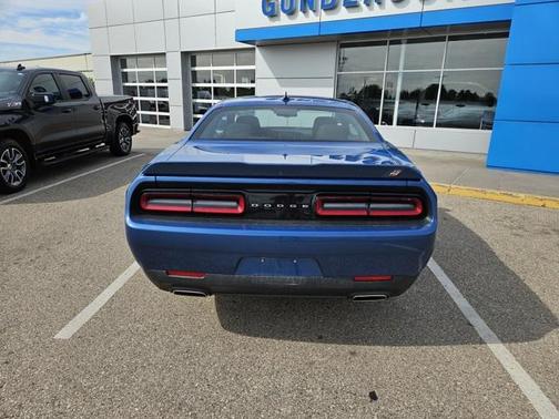 2022 Dodge Challenger SXT