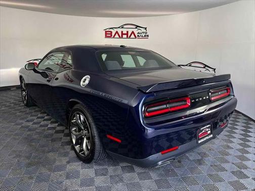 2015 Dodge Challenger SXT