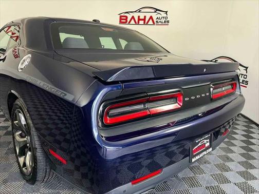 2015 Dodge Challenger SXT
