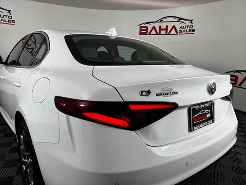2018 Alfa Romeo Giulia Base