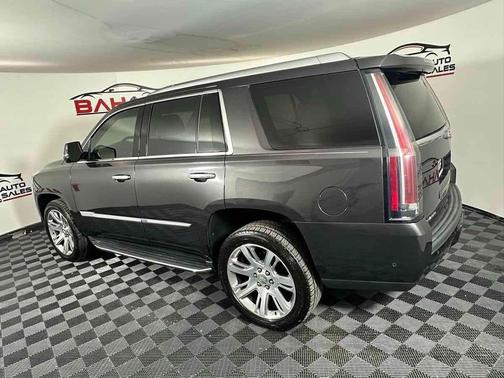 2017 Cadillac Escalade Luxury