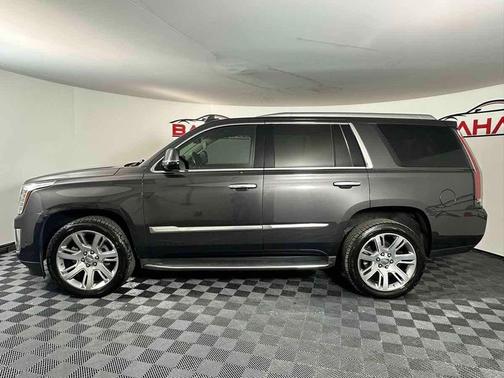 2017 Cadillac Escalade Luxury