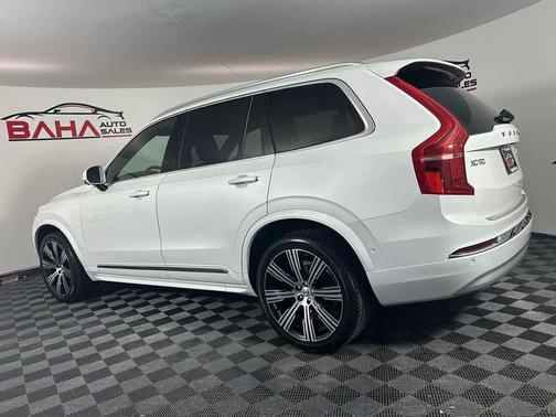 2022 Volvo XC90 T6 Inscription