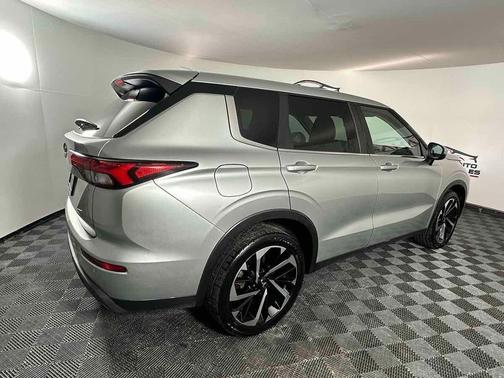 2022 Mitsubishi Outlander ES 2.5 2WD