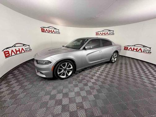 2015 Dodge Charger SXT