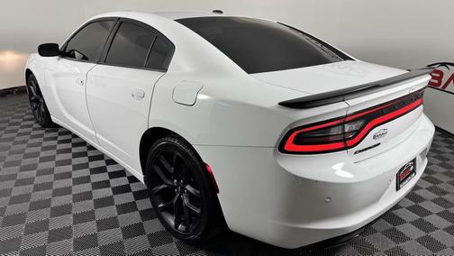 White Knuckle Clearcoat 2022 Dodge Charger SXT