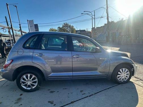 2007 Chrysler PT Cruiser Base