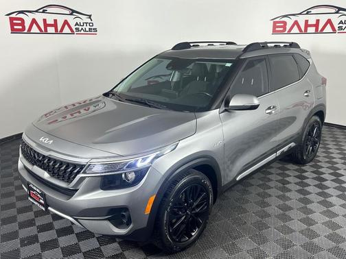 Steel Gray 2023 Kia Seltos Nightfall Edition