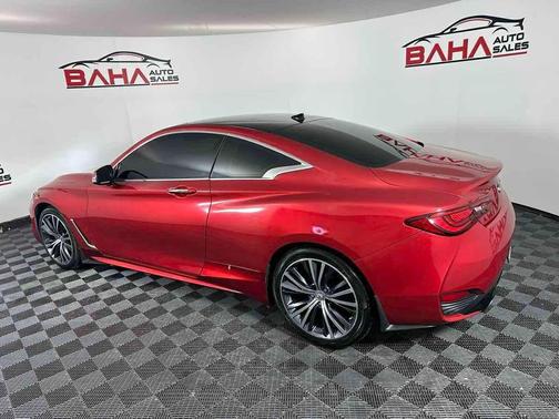 2017 INFINITI Q60 2.0T