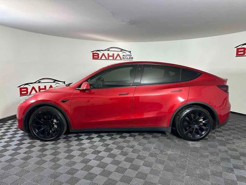 2023 Tesla Model Y Long Range Dual Motor All-Wheel Drive