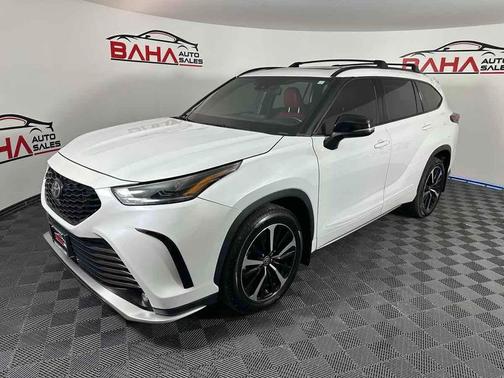2022 Toyota Highlander XSE