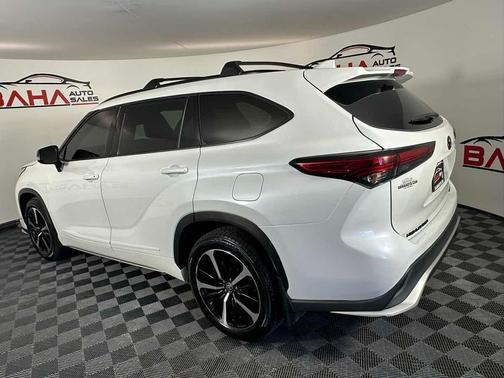 2022 Toyota Highlander XSE