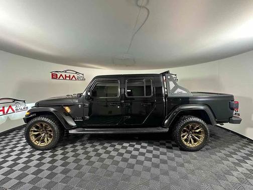 Black Clearcoat 2023 Jeep Gladiator High Altitude 4x4