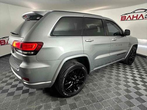 2021 Jeep Grand Cherokee Laredo