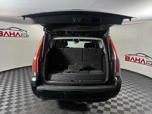 2018 Cadillac Escalade Luxury