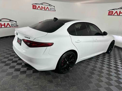 2020 Alfa Romeo Giulia Base