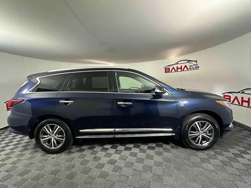 2017 INFINITI QX60 Base