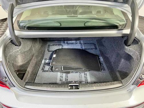 2025 Volvo S60 B5 Plus