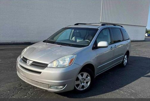 2004 Toyota Sienna XLE