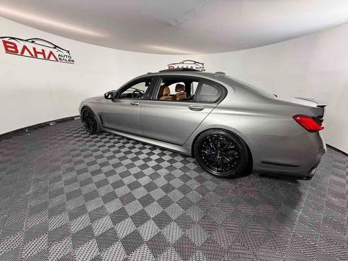 2020 BMW 750 i xDrive