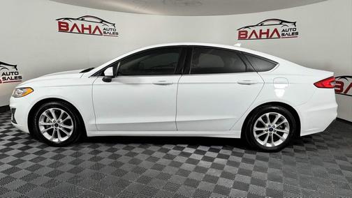 Oxford White 2019 Ford Fusion SE
