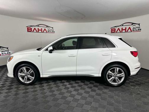 2020 Audi Q3 45 S line Premium