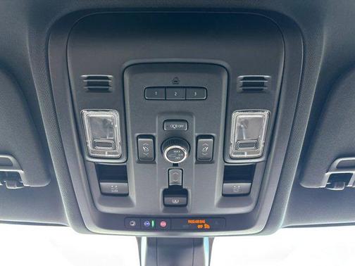 2022 Chevrolet Suburban 4WD High Country