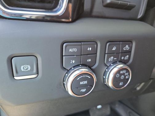 Sterling Metallic 2024 GMC Sierra 2500 Denali Ultimate