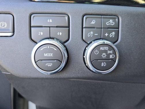 2026 GMC Sierra 2500 SLE