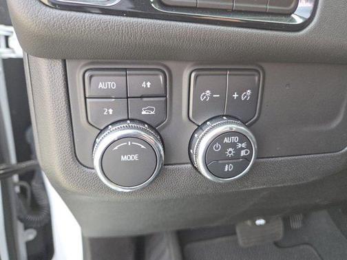 Summit White 2025 GMC Yukon XL Denali