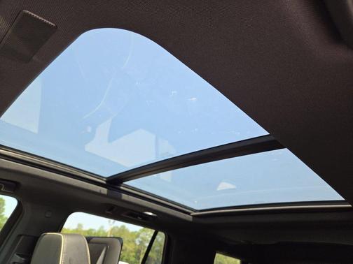 Onyx Black 2026 GMC Yukon 2WD Elevation