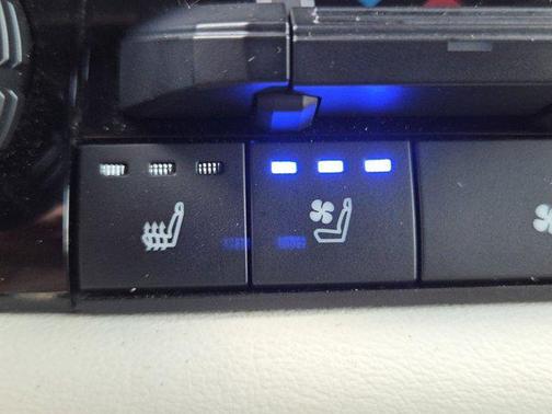 2023 Toyota Tundra Hybrid Capstone