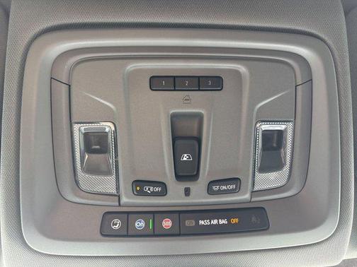 2025 GMC Sierra 1500 SLE