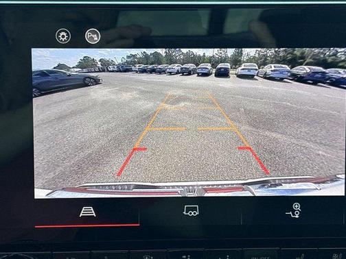 2023 GMC Canyon Base