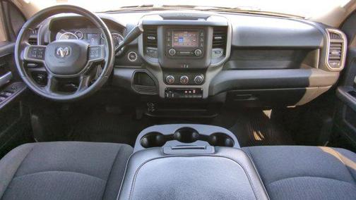 2019 RAM 2500 Tradesman Crew Cab 4x4 6'4' Box