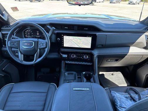 2025 GMC Sierra 2500 AT4