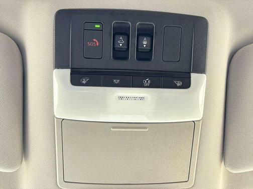 2024 Nissan Pathfinder Platinum 4WD
