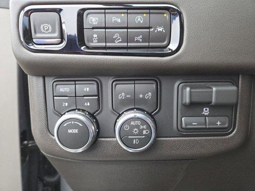 2026 GMC Yukon XL 4WD Elevation