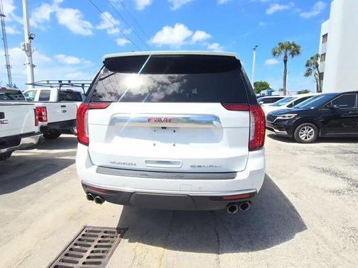 Summit White 2023 GMC Yukon Denali