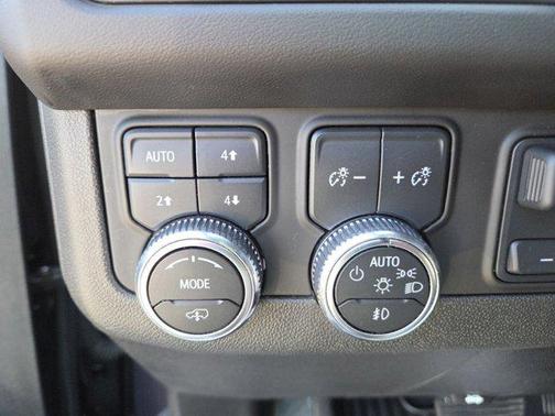 2023 GMC Yukon XL 4WD AT4