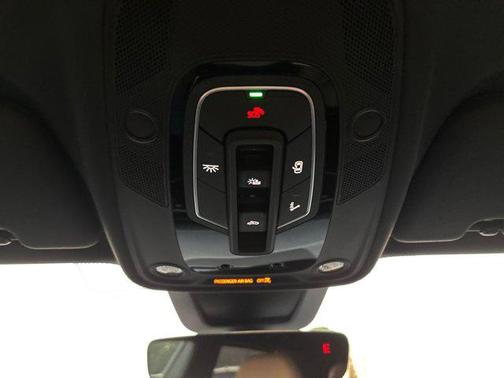 2023 Audi Q8 55 Premium Plus