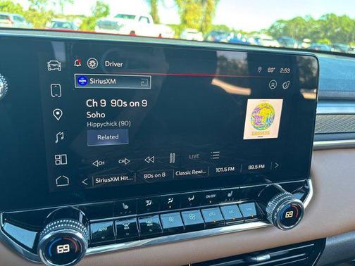 2025 GMC Canyon AT4