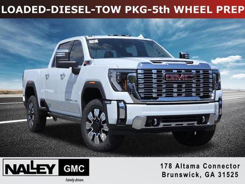 Glacier White Tricoat 2026 GMC Sierra 2500 Denali