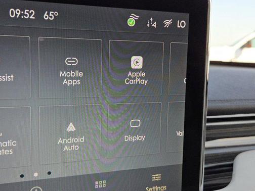 Pristine White Metallic Tri-Coat 2024 Lincoln Aviator Black Label AWD