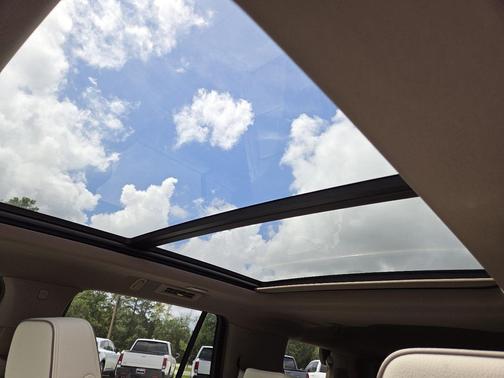 Glacier White Tricoat 2026 GMC Yukon Denali